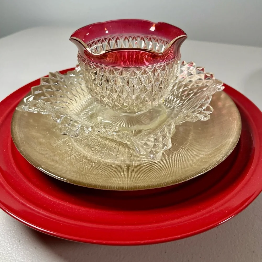 Glass Art Flower, 11 inches, red and Gold, Indiana Glass Diamond point glass - Picture 5 of 10
